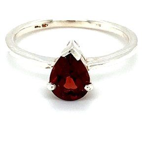 Pyrope Garnet 1.15ct Platinum Solid Silver Ring